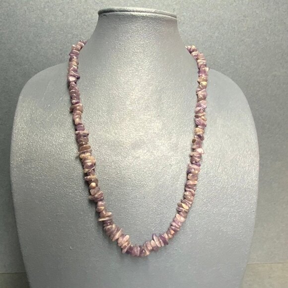 Vintage Jewelry - Chunky Amethyst Chip Necklace 28 In Purple Stone Organic Retro BoHo Vintage